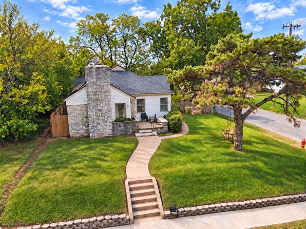 420 11th Ave NW, Ardmore, OK 73401