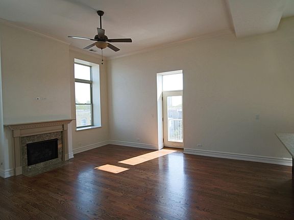 4th image of 1470 W Carmen Ave APT 304