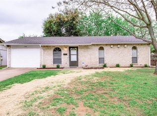 1108 Briarwood Dr, Lewisville, TX 75067