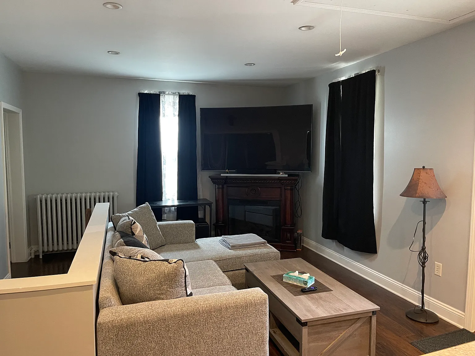 541 Summit Ave — Photo 3