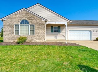 101 Arrow Ct, Elyria, OH 44035