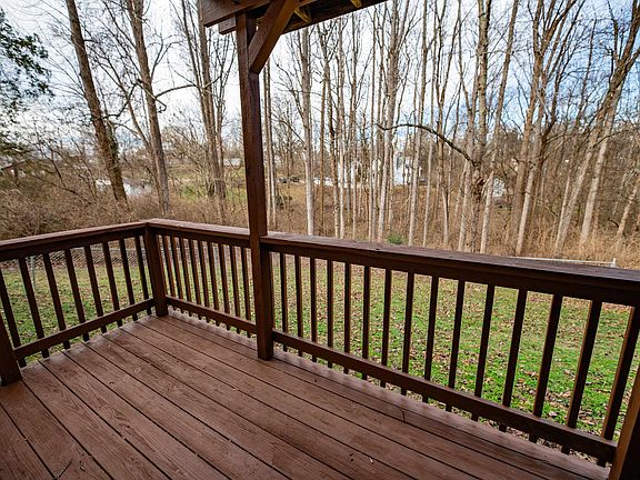 5th image of 535 E Pea Ridge Rd