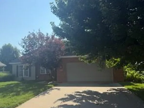 2508 Meadow Ridge Dr, Saint Joseph, MO 64504