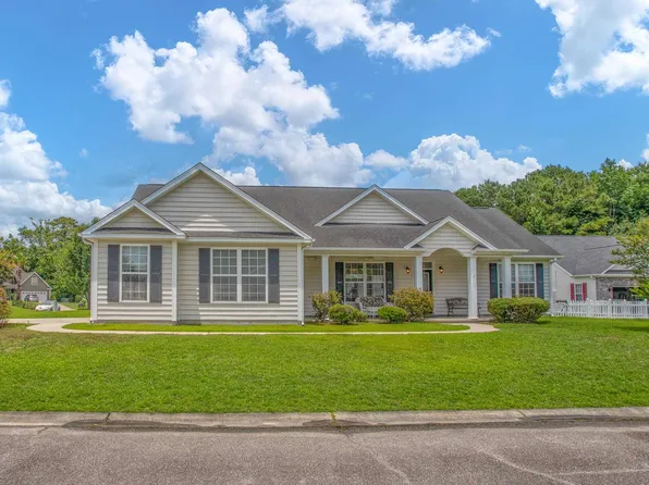 36 Easter Lilly Ct., Murrells Inlet, SC 29576