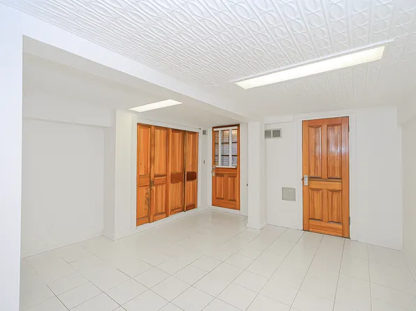 1042 70th Street image 32 of 34