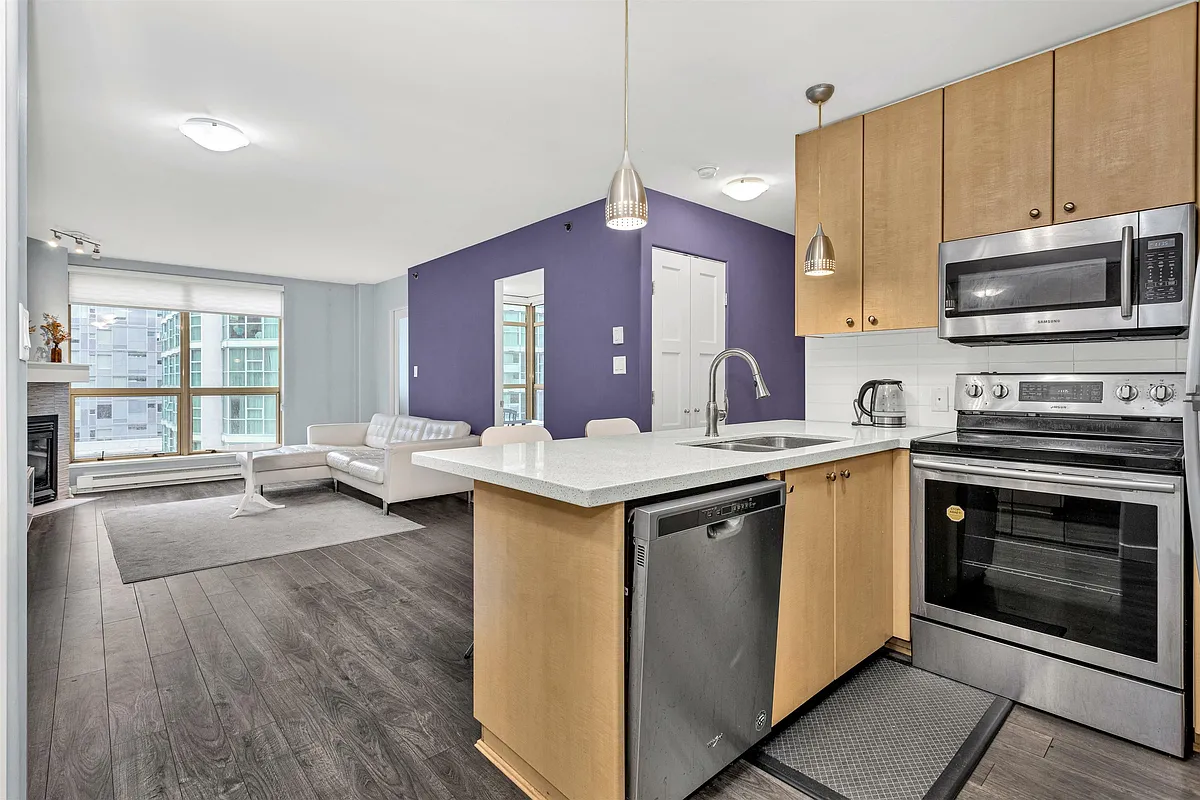 Building Photo - 819 Hamilton St #1104