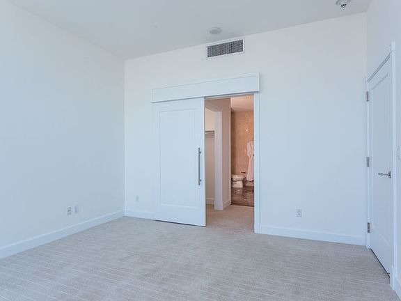 2nd image of 900 W Olympic Blvd Floor 40