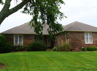 658 NE State Rte E, Adrian, MO 64720