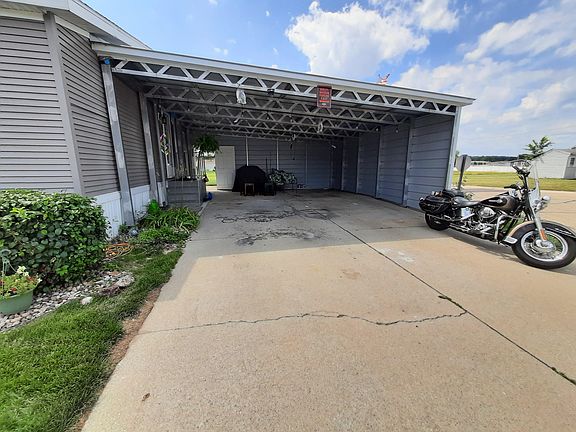 Exterior Image-1-Century 151 Boardwalk