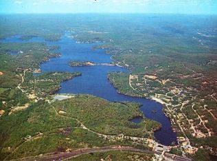 38 Shore Rd, Hopatcong, NJ 07843