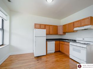 1117 S Racine Ave #1R, Chicago, IL 60607