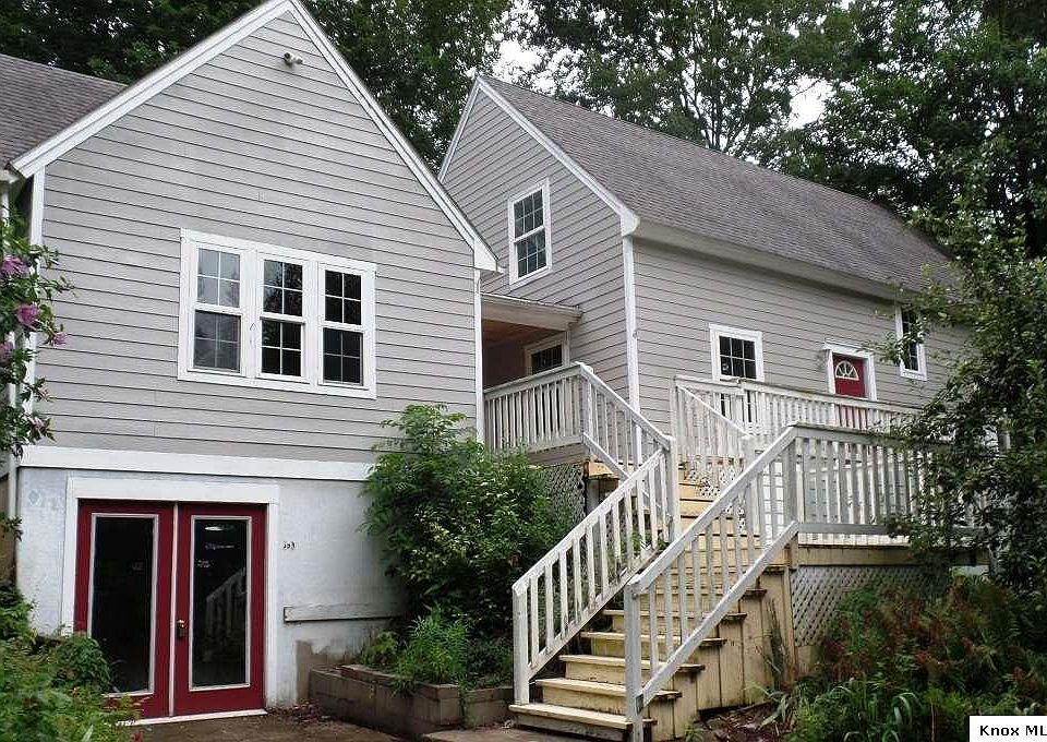 1st image of 698 Crestrose Dr