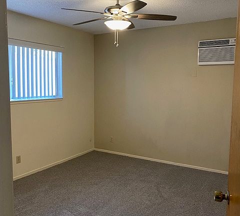 3rd image of 1501 26th St #4