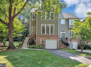 1224 Weatherstone Ct, Reston, VA 20194