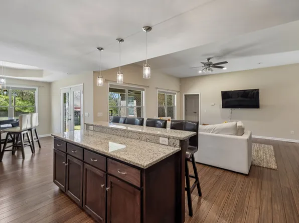 120 Rice Rd, Hendersonville, TN 37075