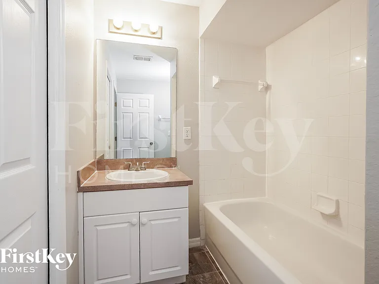 4128 NE 23rd Ave — Photo 15