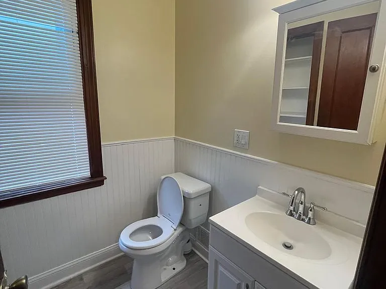 117 Maple St — Photo 10