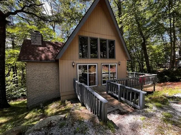 680 Chalet Village Ln #680, Dillard, GA 30537