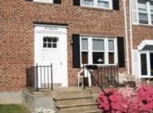 221 Medwick Garth W, Baltimore, MD 21228