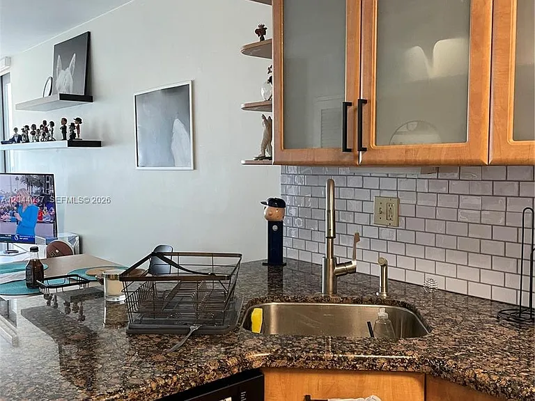 2899 Collins Ave #1726 — Photo 13