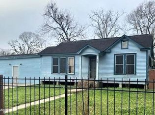 1800 Graceland Ave, Abbeville, LA 70510