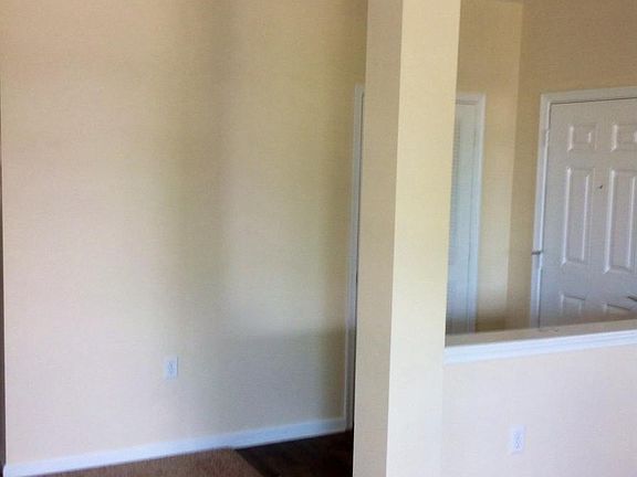 3rd image of 900 Southmoor Dr