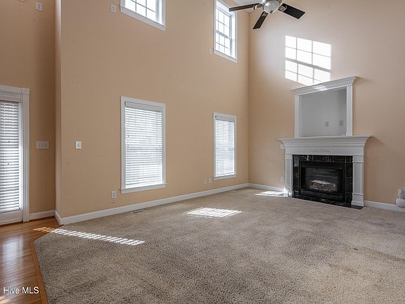 5th image of 2535 Plumosa Drive