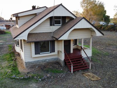 1420 S County Line Rd, Grandview, WA, 98930