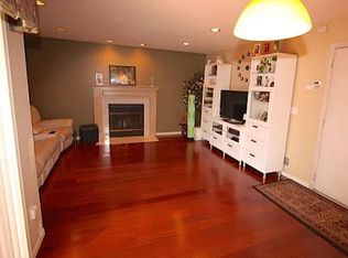 9084 Dressen Cir, Eden Prairie, MN 55347