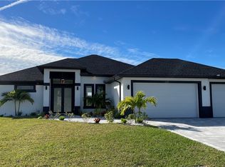 630 NE 7th Terrace Cpe, Coral, FL 33909