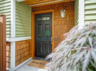 813 NW 97th St #B, Seattle, WA 98117