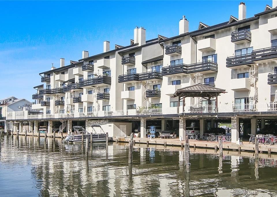 1st image of 7300 Lakeshore Dr APT 21