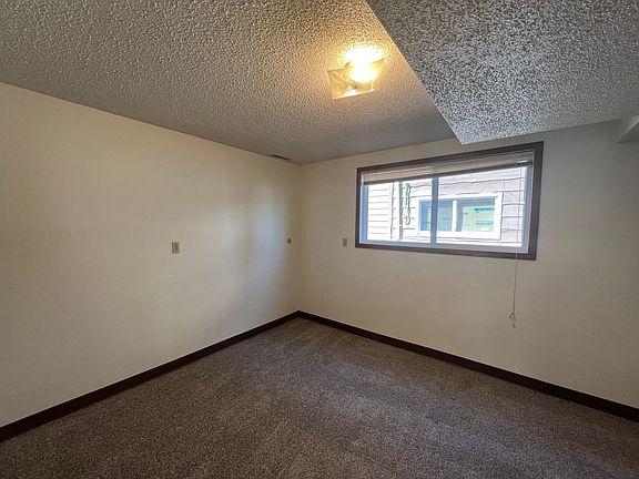 3rd image of 1009 S Blauvelt Ave #1011