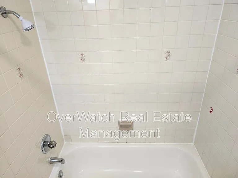 8116 Boundary Ave #C — Photo 14