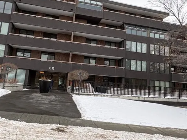 511 N 56th Ave SW #203, Calgary, AB T2V 0G6