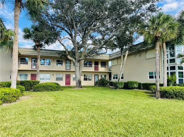 29 Vista Gardens Trl APT 105, Vero Beach, FL 32962