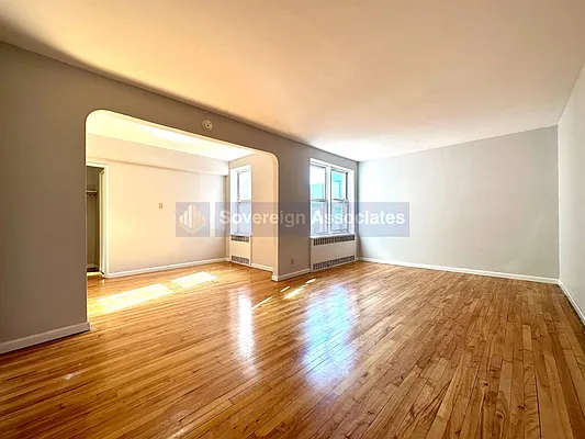 Rented by Sovereign Associates | media 10