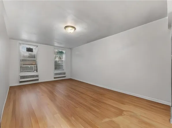 2212 Brigham Street image 5 of 18