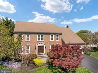 408 Woodgrove Ct, Herndon, VA