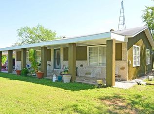201 Stephanie Ln, Red Rock, TX 78662