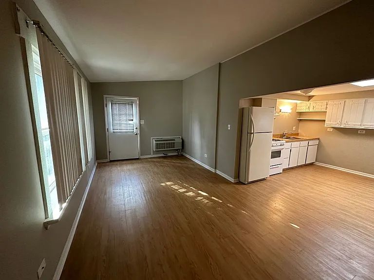 206 Main St — Photo 9