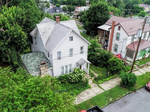 10 W Halley St, Mount Union, PA 17066