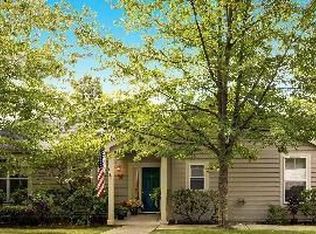 1240 Weaver Rd NW #6, Bainbridge Island, WA 98110