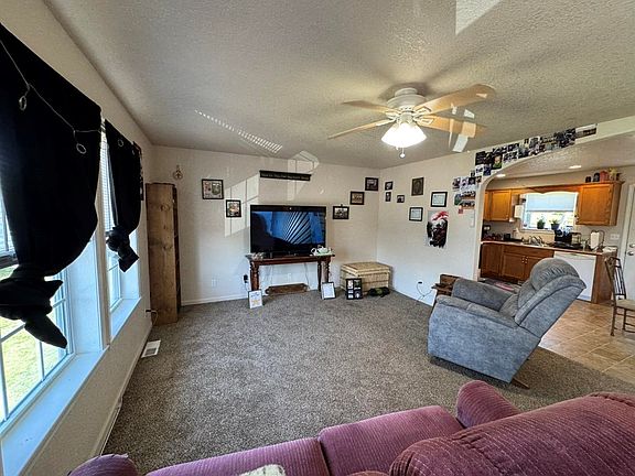 4th image of 54709 Crimson Dr