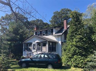 1062 Northville Tpke, Riverhead, NY 11901