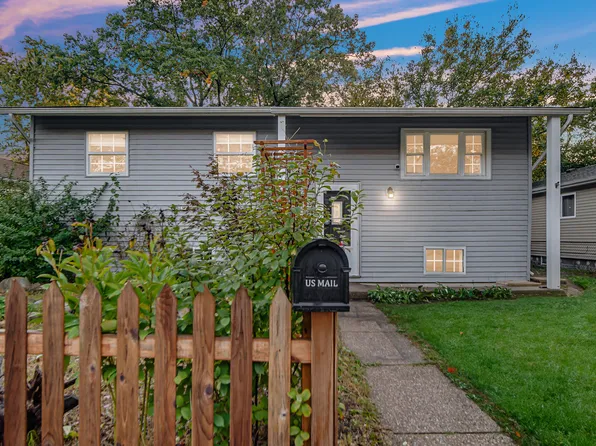 319 Edward St, Michigan City, IN 46360