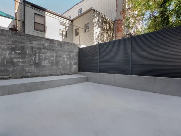 250 Union Avenue image 8 of 9