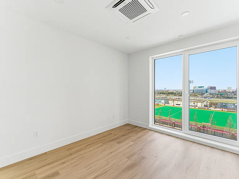 1035 Commonwealth Ave — Photo 84