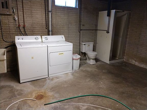 Basement laundry & bathroom