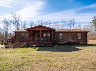 1036 Hugo Ln, Walnut Cove, NC 27052